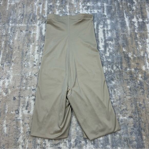 Spanx Nude Power Conceal-Her High-Waisted Mid-Thigh Size Small EUC - Picture 6 of 7